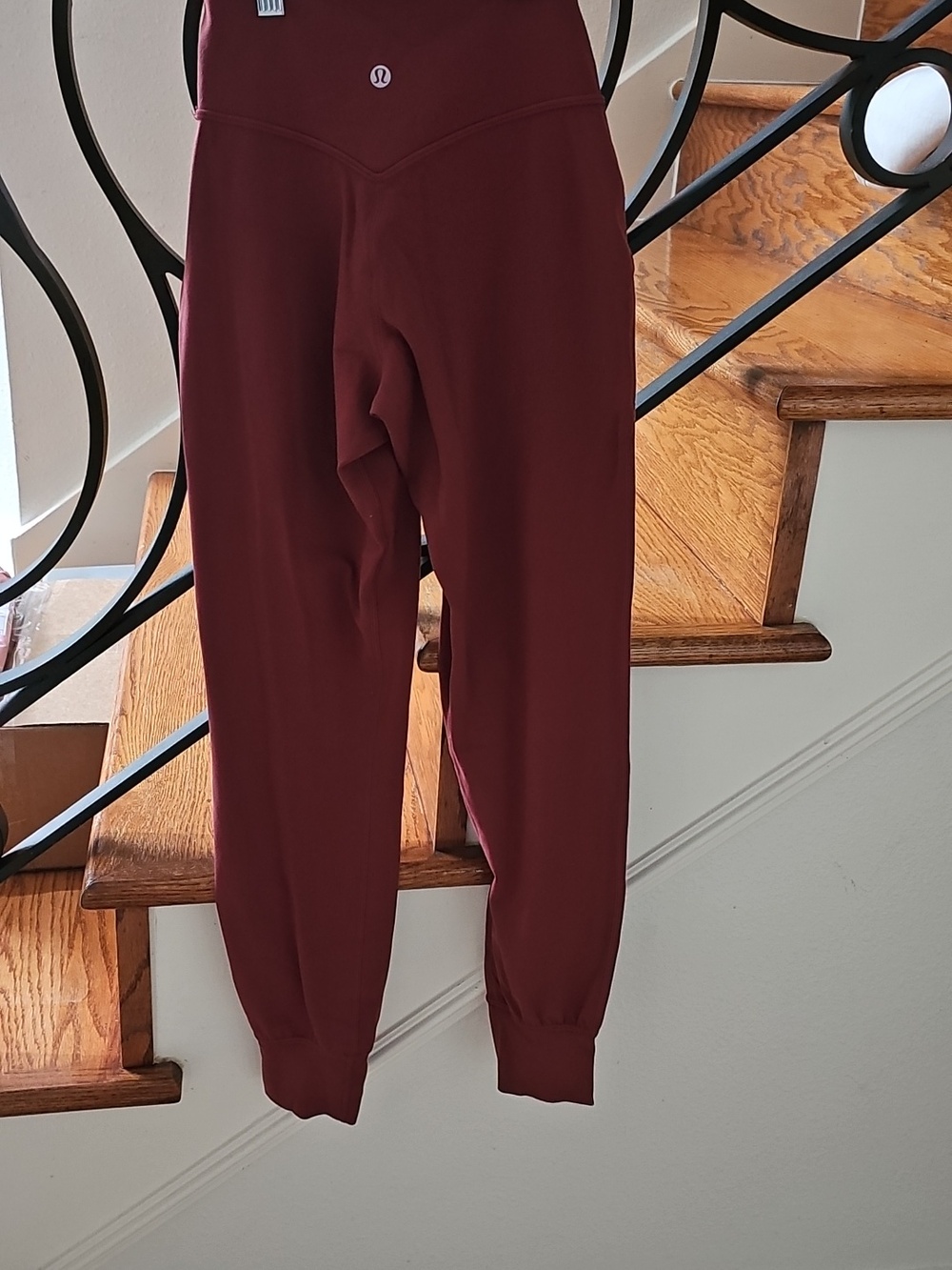 lululemon athletica Burgundy High-Rise Jogger Pants-Full Length-Like New - Picture 2 of 6